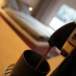 Ruhiges & Veranda Mit Guter Anbindung *