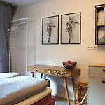 شقة Ruhiges & Veranda Mit Guter Anbindung بوخوم