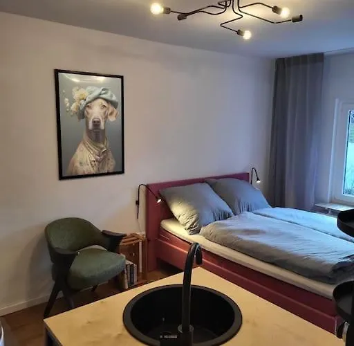 Ruhiges & Veranda Mit Guter Anbindung Bochum