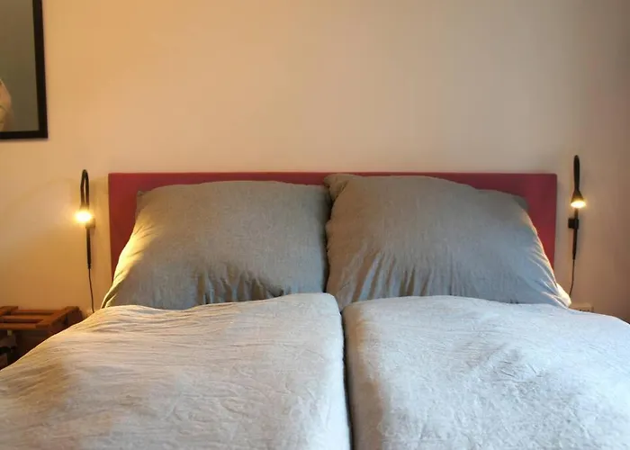 Ruhiges & Veranda Mit Guter Anbindung Apartamento