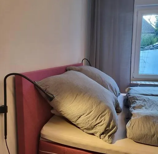 Ruhiges & Veranda Mit Guter Anbindung *