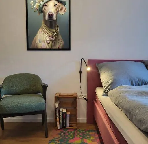 Ruhiges & Veranda Mit Guter Anbindung *